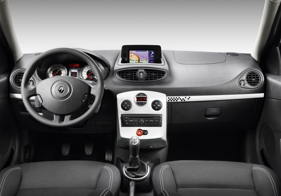  Renault Clio S 2010 года  (фото 2 из 4)